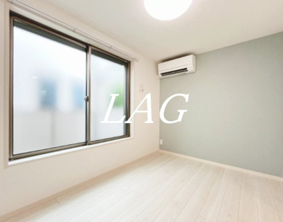 【居間・リビング】 | バーミープレイス調布Ⅱ | 洋室のお部屋です。