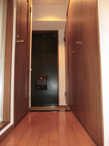 パルシオ三宮フラワーロードの玄関