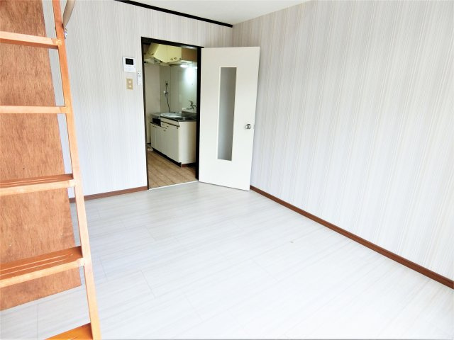 グランドメゾン君ヶ代の居間・リビング