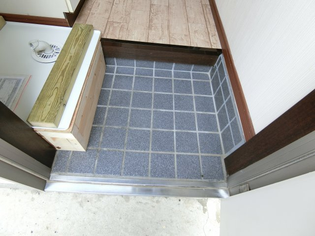 グランドメゾン君ヶ代の玄関