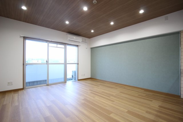 メゾンふだばの居間・リビング