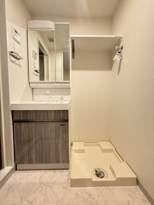 【洗面所】 | ファーストフィオーレ京橋ノワール