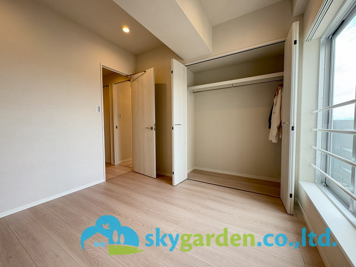 片瀬東映マンションの洋室