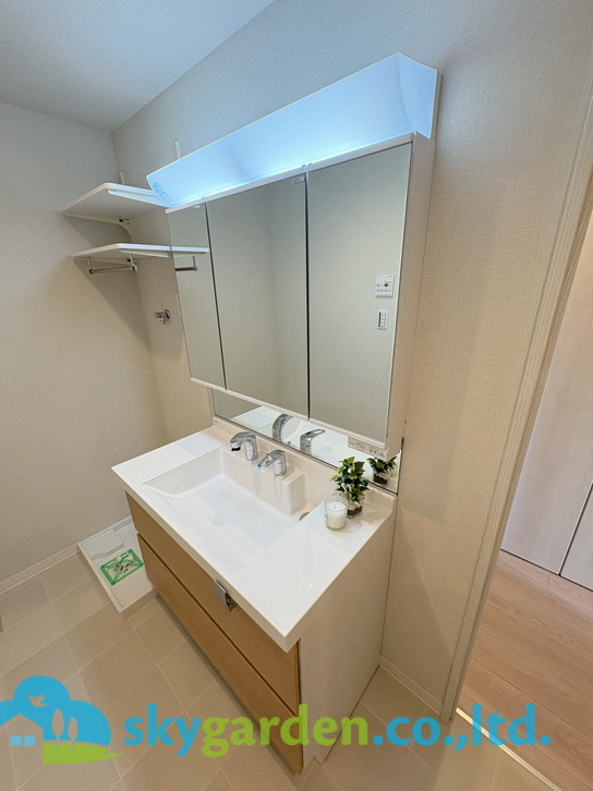 片瀬東映マンションの独立洗面台