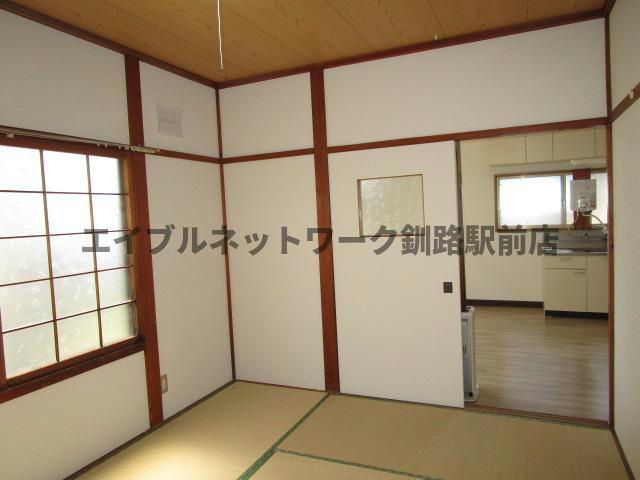 荒木ハイツの和室