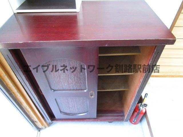 荒木ハイツの玄関