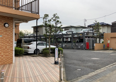 【駐車場】 | ダイアパレス本厚木第５ | 駐車場と明記されていても、最小スペースでつくられた駐車場だと大型車は駐車できなかったり、出入りしにくくなったりする可能性があります。お車のサイズと購入したい物件の駐車場のサイズを現地で確認しましょう。