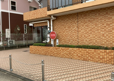 【庭】 | ダイアパレス本厚木第５ | 物件によっては、入居者が個人的に使用できる専用庭がついているものもあります。また、住宅の中にある土間の部分を庭と呼ぶこともあります。庭の用途は住む人によって変わり、それによってデザインもさまざまです。