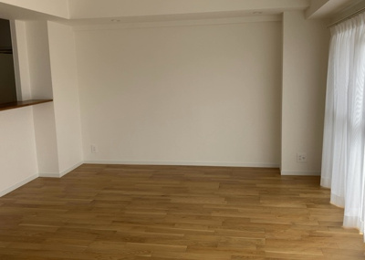 【ダイニング】 | ダイアパレス本厚木第５ | ダイニングは、食事や家族の団らんスペースとしてだけではなく、ほかの用途としても使用することができます。ダイニングテーブルを置き、食事のためのスペースを作ることでリビングとの差別化を図ることができます。