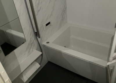 【浴室】 | ダイアパレス本厚木第５ | 入浴時の快適さも大事なことですが、綺麗な状態を維持できなければ気持ちよく入浴できません。毎日の掃除が楽という点は大事なポイントになります！カビが生えにくく掃除がしやすい、壁や浴槽を選ぶといいでしょう。