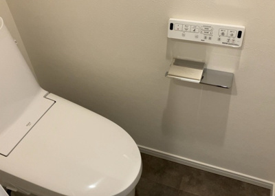 【トイレ】 | ダイアパレス本厚木第５ | トイレは大きさや形、機能、抗菌性などが異なる多種多彩なタイプが各メーカーから出ています。それぞれに良さがあるため、事前にどういったタイプのトイレがいいのかをご家庭内で決めて、内見に行くといいでしょう。