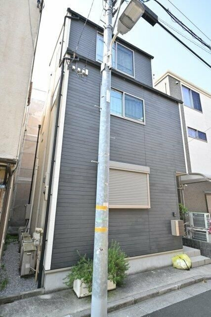 台東区根岸三丁目戸建の外観