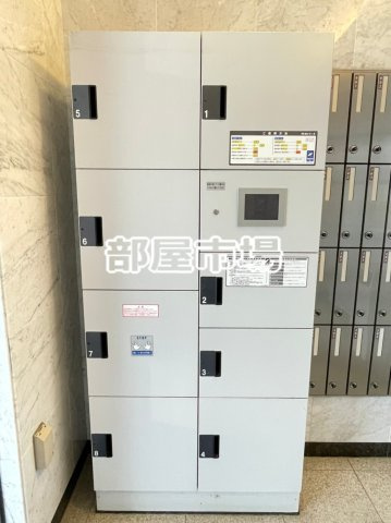 Pine Well’sのその他共用部分|宅配ボックス