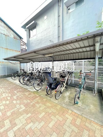 Pine Well’sのその他共用部分|駐輪場
