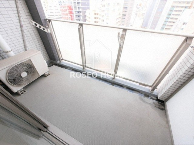 アプリーレ堺筋本町のバルコニー