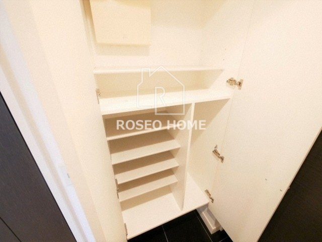 アプリーレ堺筋本町の収納