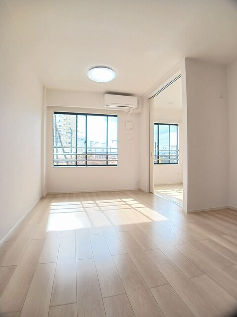 ヴィーナスの居間・リビング