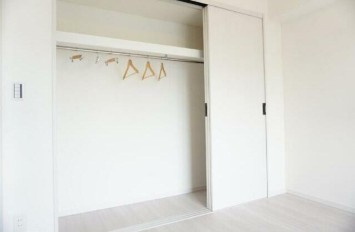 【収納】 | moderato ogikubo | クローゼット完備。