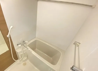 ラクラス新大阪の浴室