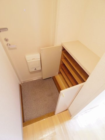 あうんハイツの玄関|玄関