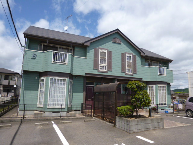 レーベン中畝Ｂの駐車場