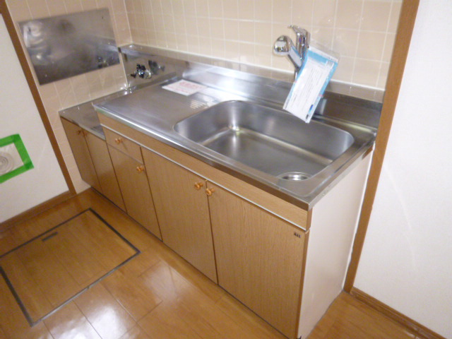 レーベン中畝Ｂのキッチン