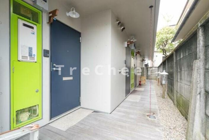 カメゾン(KaMaison)のエントランス