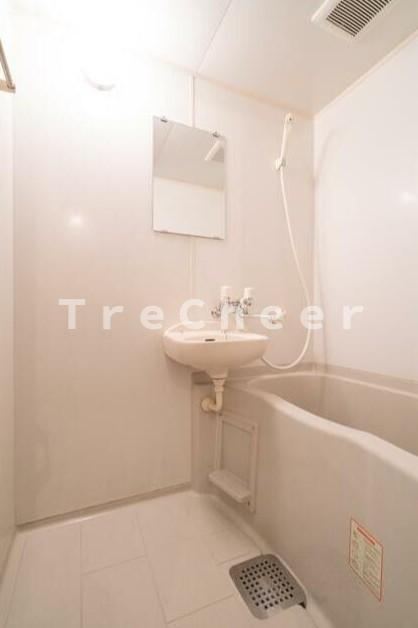 カメゾン(KaMaison)の浴室