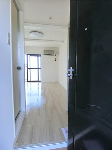 ★ポータル未掲載★　【大阪府】茨木市　1棟売りマンションの玄関