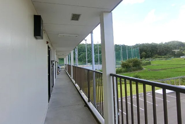 ★ポータル未掲載★　【大阪府】茨木市　1棟売りマンションのバルコニー