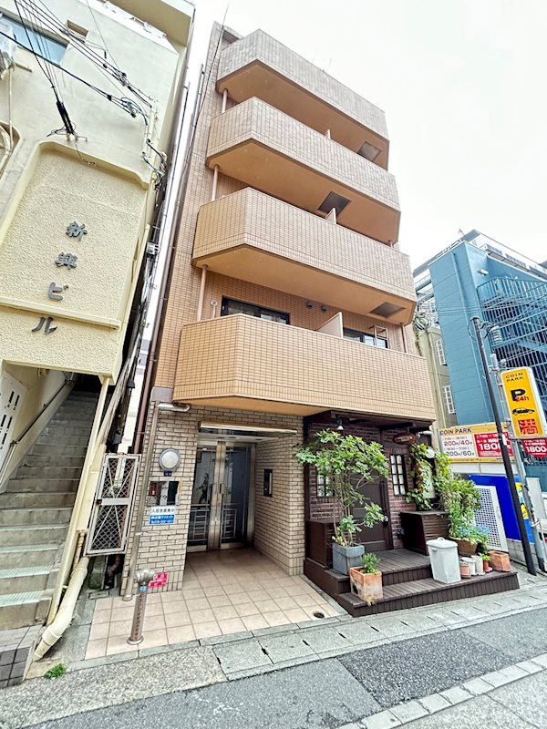 マンションマイウェイの外観