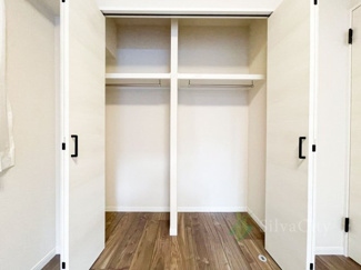 【収納】 | アゼリアコート | クローゼット　4.5帖