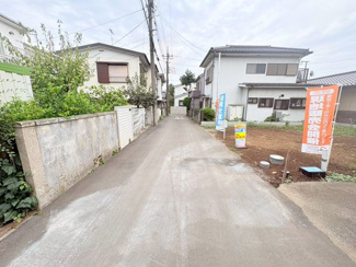 【前面道路含む現地写真】