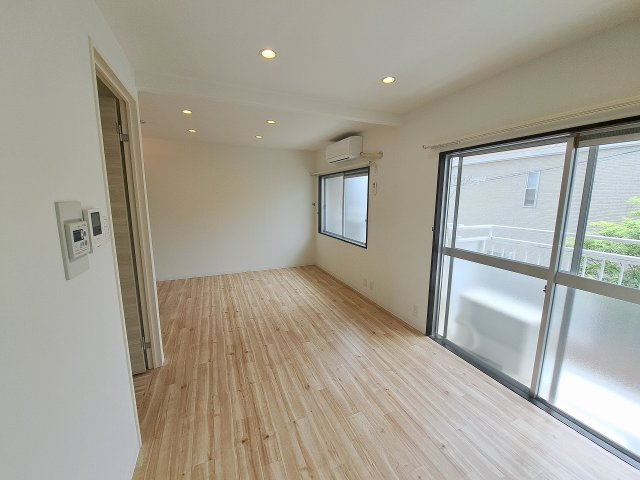 パールハイツの居間・リビング