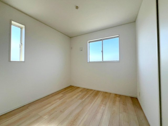 武蔵村山市中原　新築戸建　全7棟の洋室