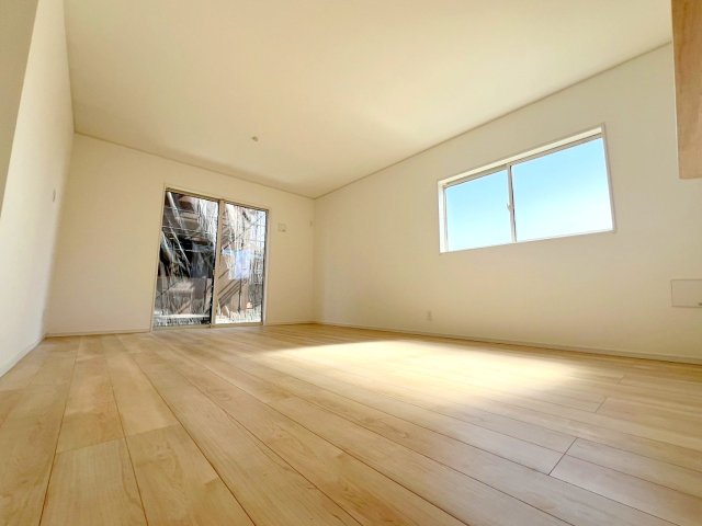 武蔵村山市中原　新築戸建　全7棟の居間・リビング