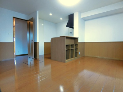 【居間・リビング】 | リンデンバウムB棟 | イメージ102号室の写真