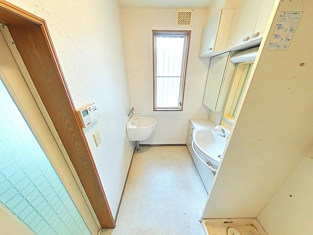 赤磐市馬屋戸建の脱衣所