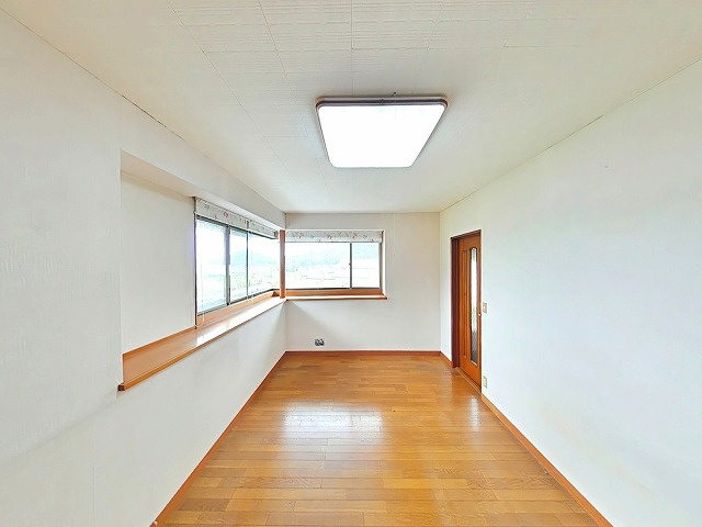 赤磐市馬屋戸建の洋室