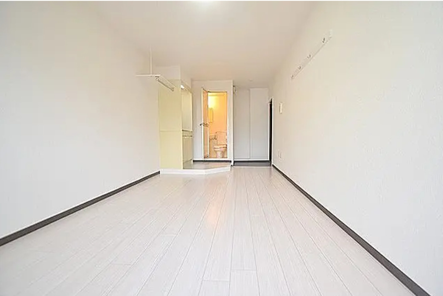 ★ポータル未掲載★　【大阪府】大阪市東淀川区　1棟収益マンション　「上新庄駅」徒歩1分！の洋室