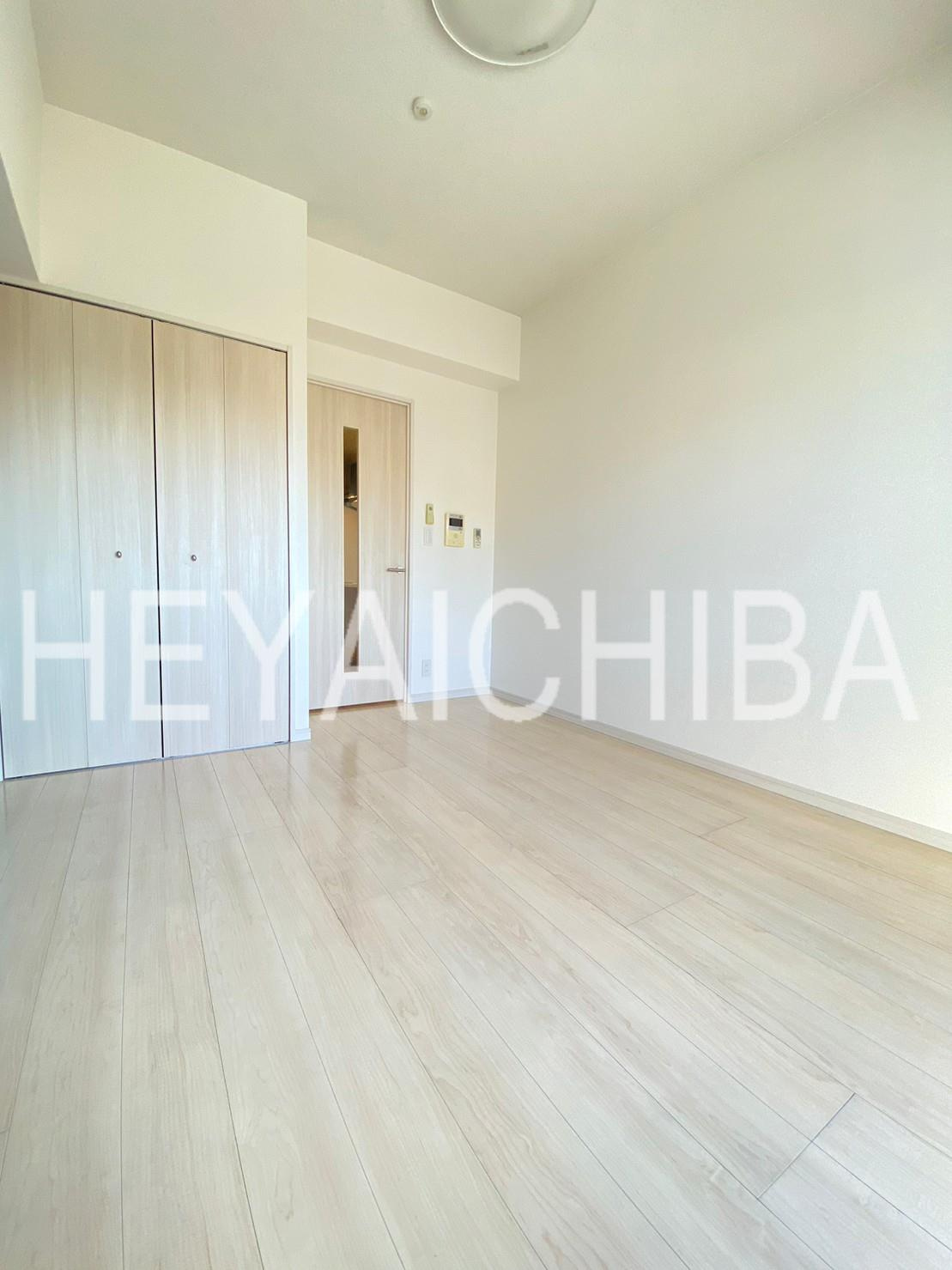 シュールフローレの居間・リビング