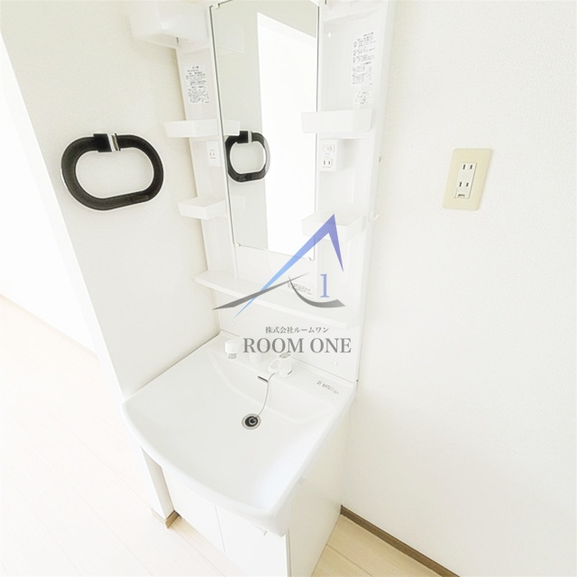 アーバンスクエアの洗面所|独立洗面台です。