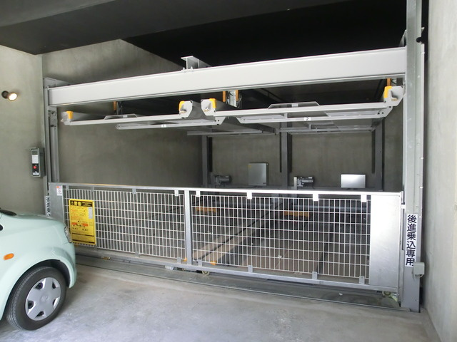 ミリアビタＮｏ２２の駐車場|機械式立体駐車場です。