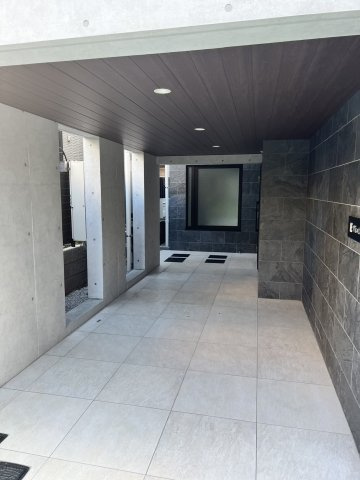 LiveFlat千駄木のエントランス