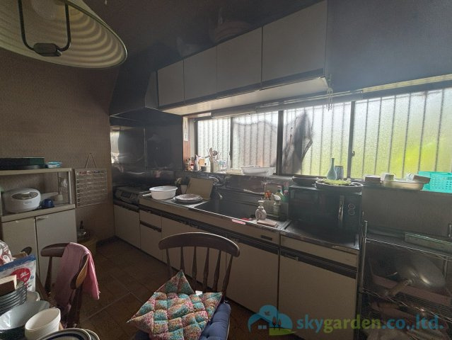 秦野市沼代新町　中古戸建のキッチン