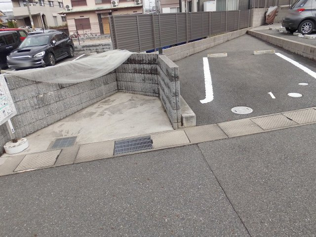 エルビエントⅡの駐車場