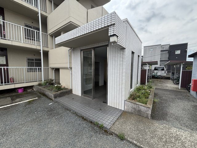 クローバーハイツのエントランス