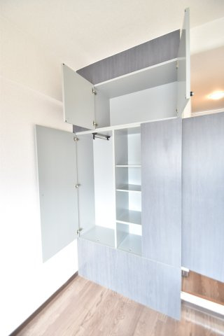 大阪市都島区都島南通２丁目の賃貸マンションの収納