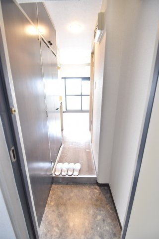 大阪市都島区都島南通２丁目の賃貸マンションの玄関