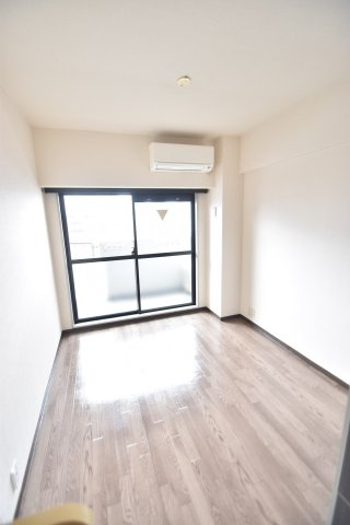 大阪市都島区都島南通２丁目の賃貸マンションの寝室